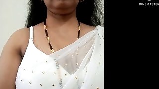 Milky Saree Me Pushpa Aunty Intercourse Talk Krte Huye