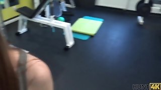Hunt4k. Spontaneous Pickup In The Gym Causes Passionate Sex